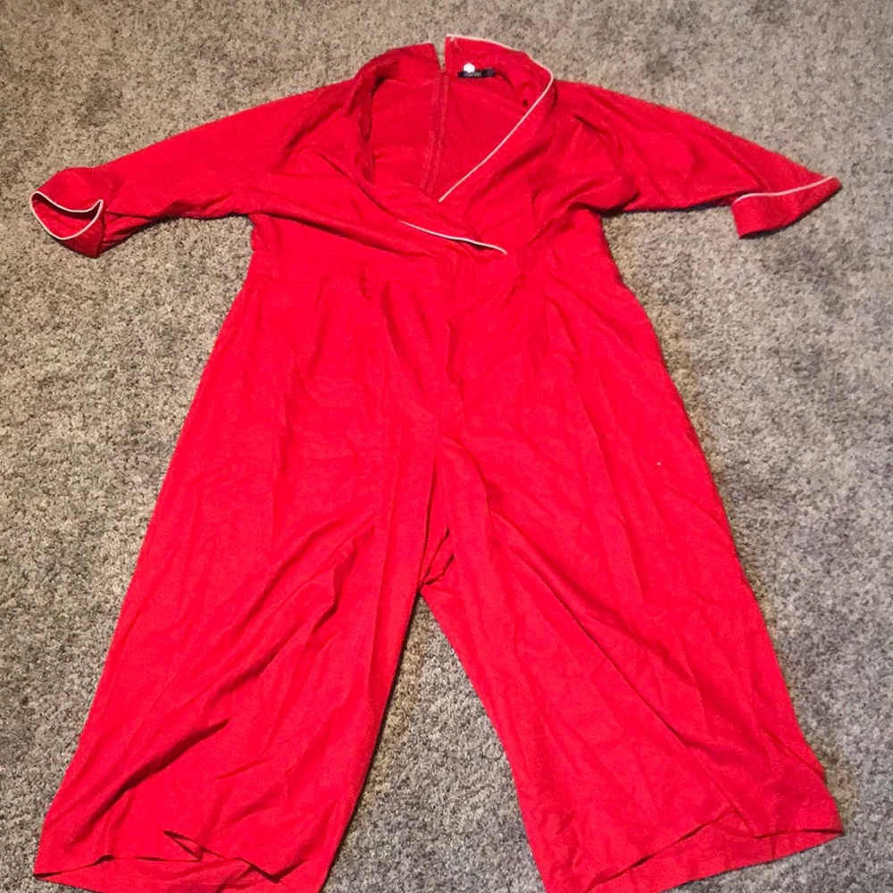Boohoo size 18 short romper